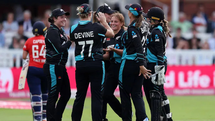 "New Zealand's T20 World Cup squad for 2024 revealed, Mair makes her return!"