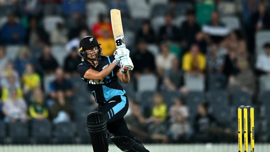 Hobart Hurricanes Sign Suzie Bates as Strategic Move Ahead of WBBL 10