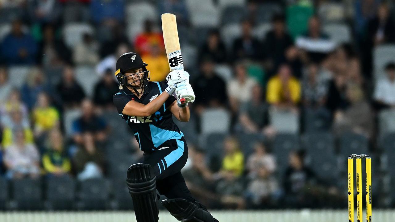 Hobart Hurricanes Sign Suzie Bates as Strategic Move Ahead of WBBL 10