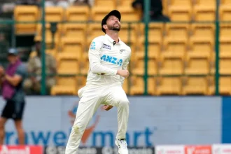 Sarfaraz Khan dismissed for duck, Conway's brilliant diving catch shines.