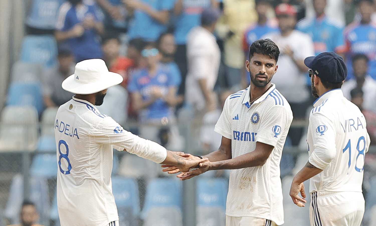 Sundar's Two Wickets Disrupt New Zealand's Momentum